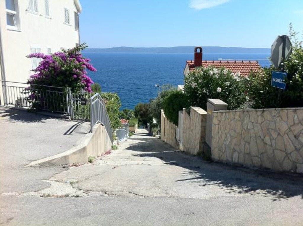 Image 3811977 - 33