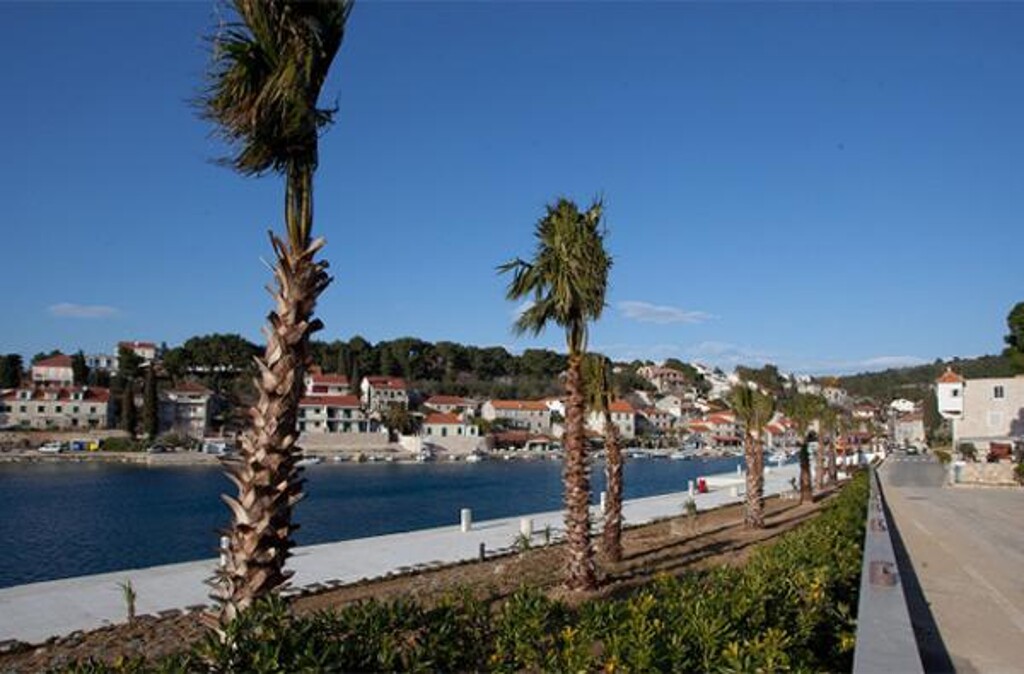 Image 3813290 - 5