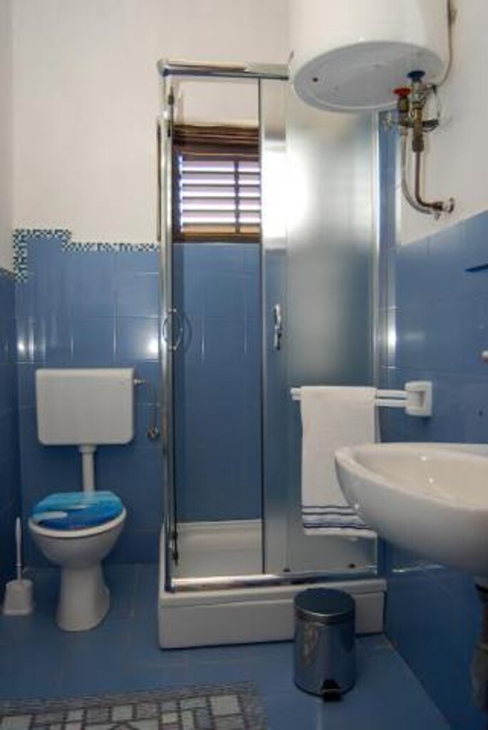 Image 3814258 - 17