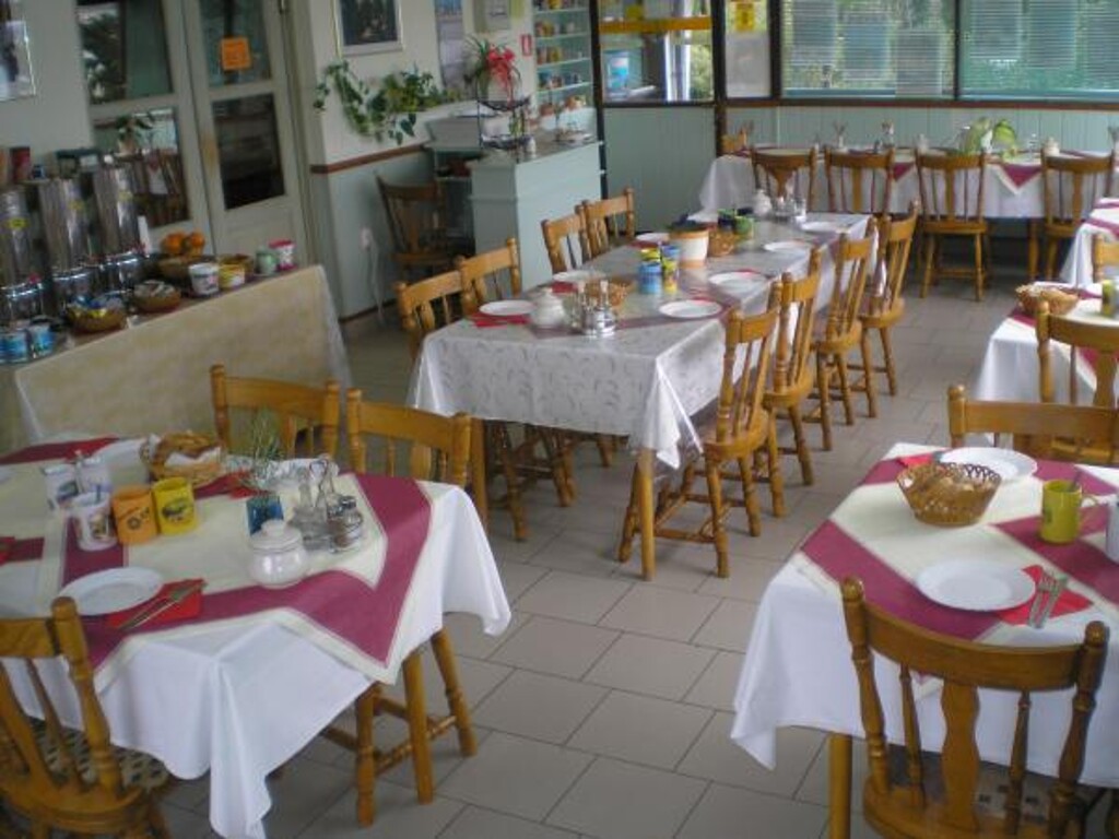 Image 3813434 - 9