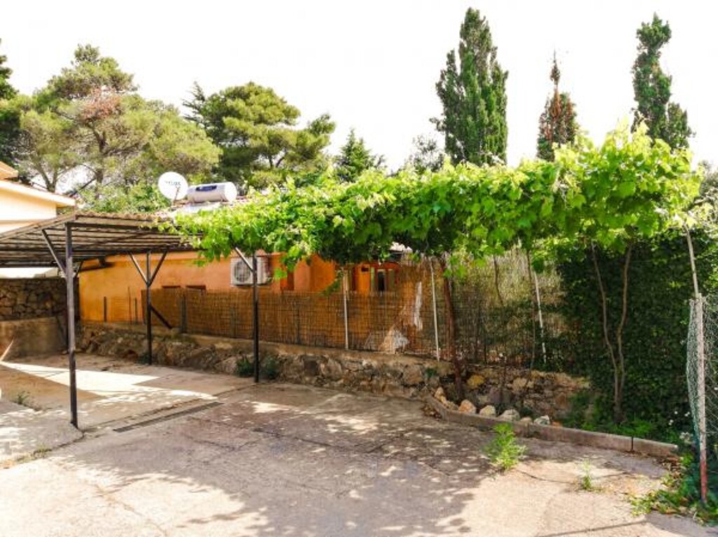 Image 3811716 - 3