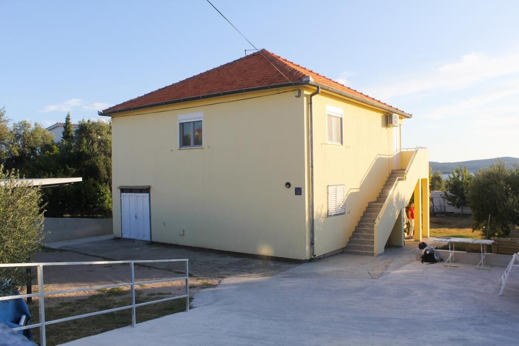 Image 7