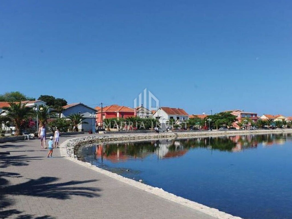 Image 10