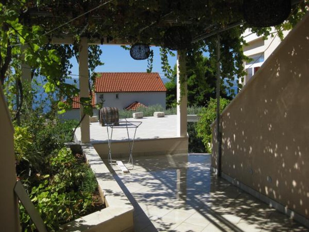 Image 3812613 - 4