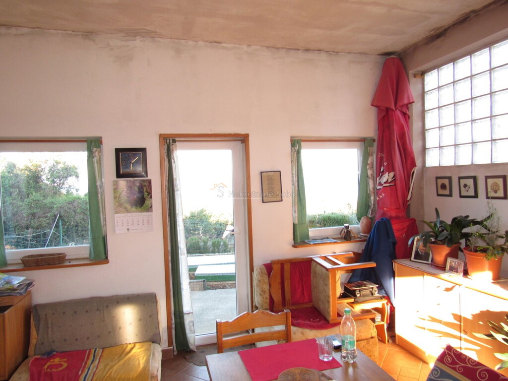 Image 12