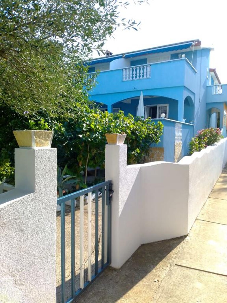 Image 3813867 - 3