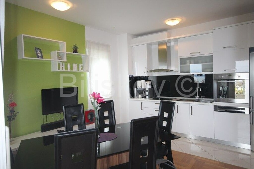 Image 4328715 - 3