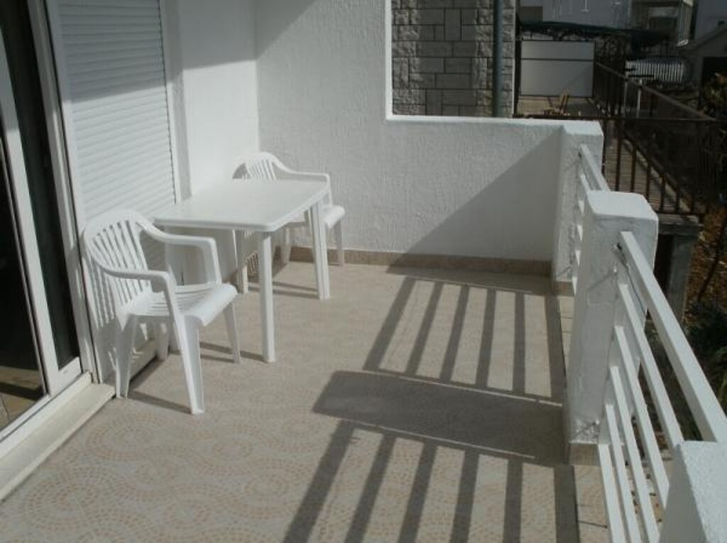 Image 3812950 - 3