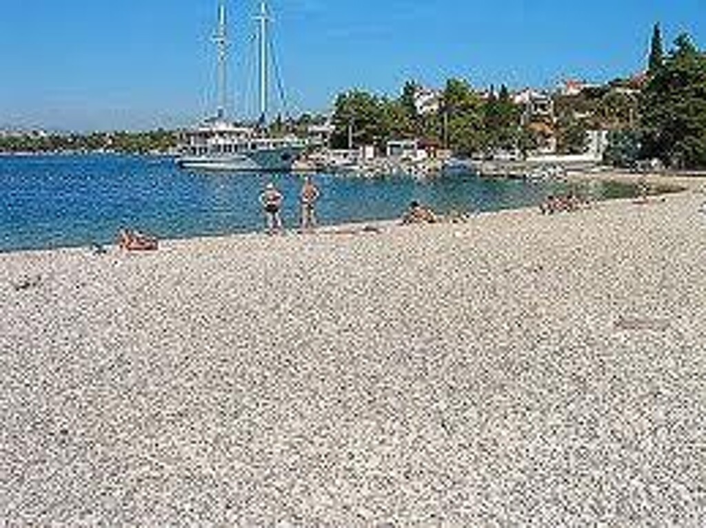 Image 3811355 - 4