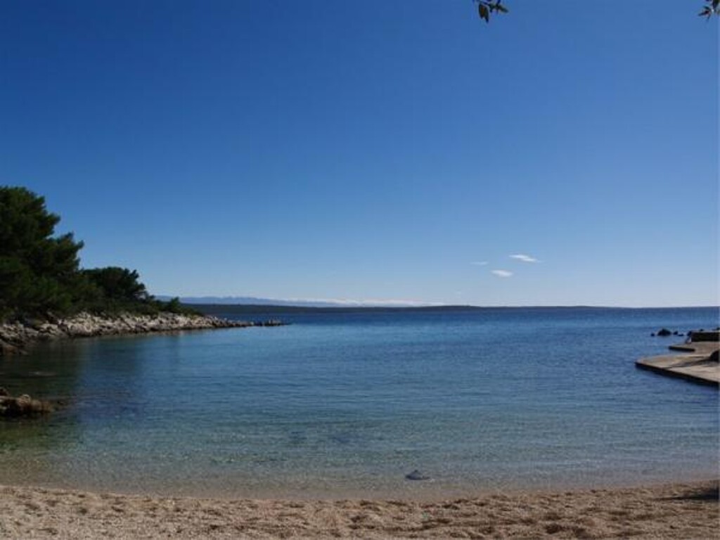 Image 3838951 - 5