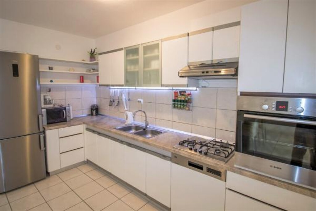 Image 3812461 - 21