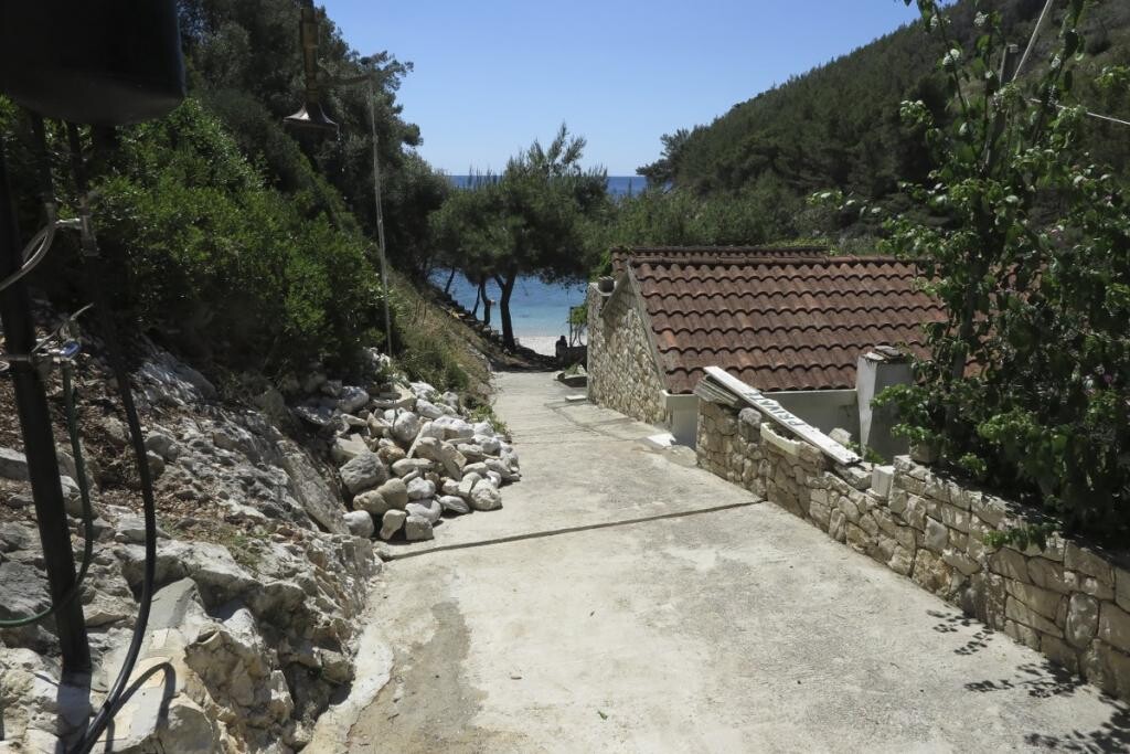 Image 3838949 - 5