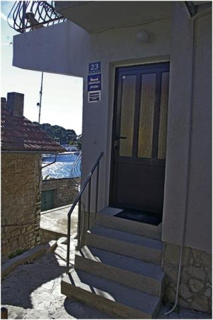 Image 3813214 - 15