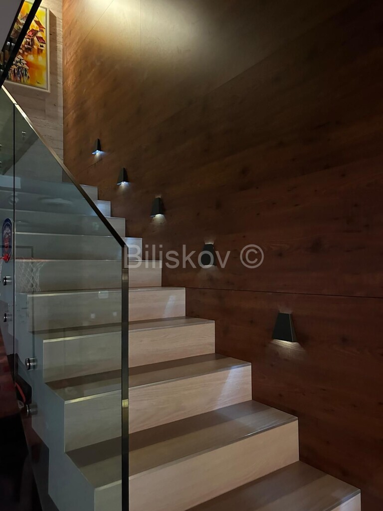 Image 6158830 - 9