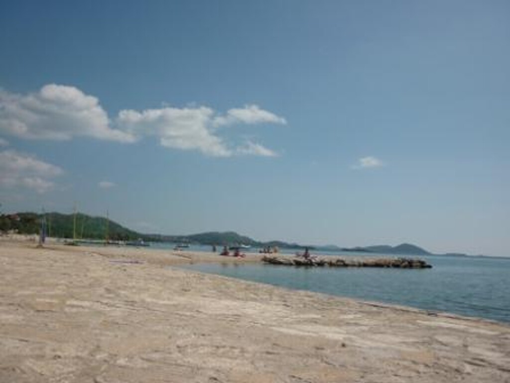 Image 3838986 - 5