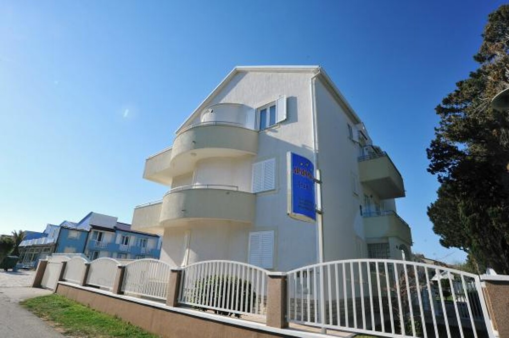 Image 3815177 - 3