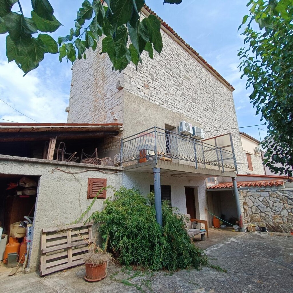 Image 9