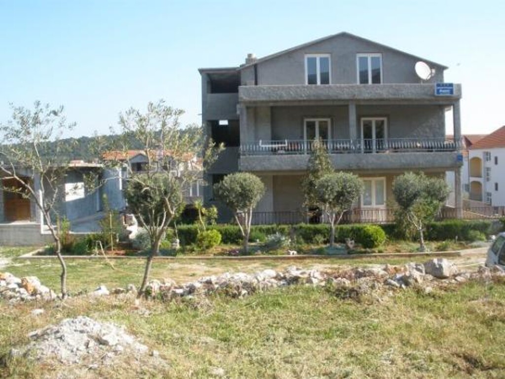 Image 3810962 - 10