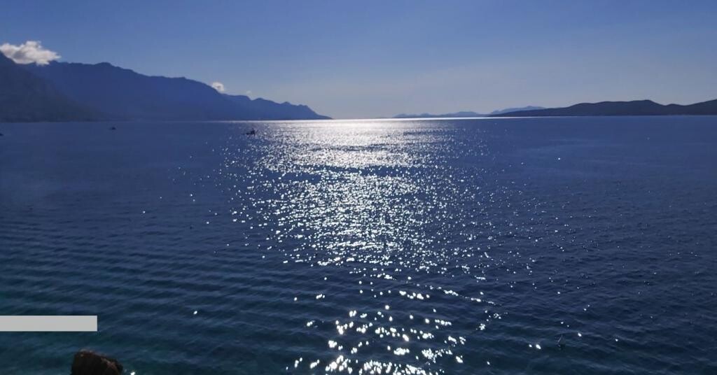 Image 3813846 - 27