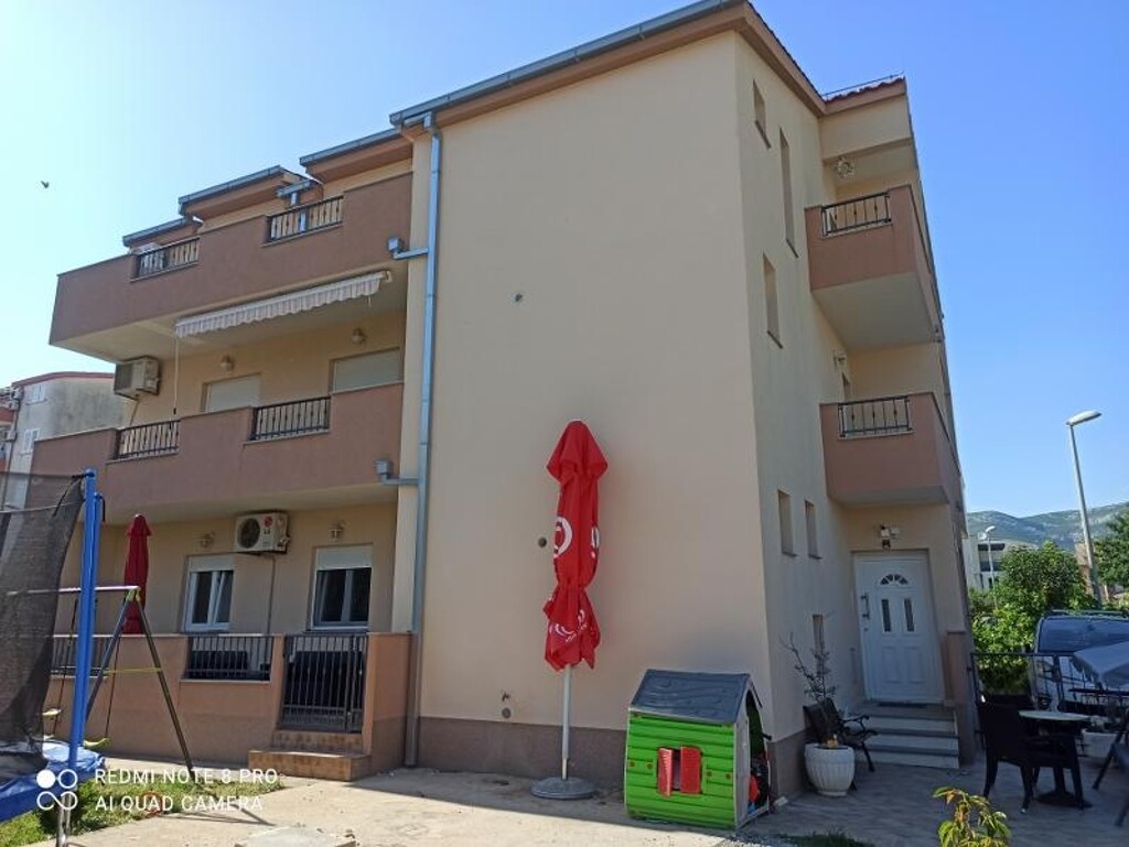 Image 3813045 - 1