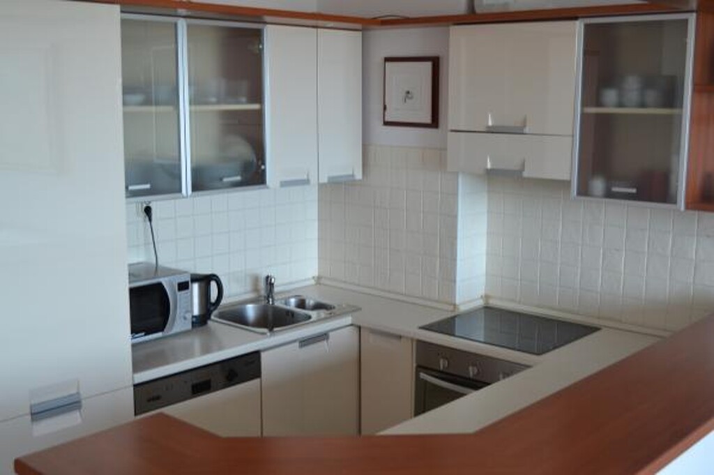 Image 3813365 - 11