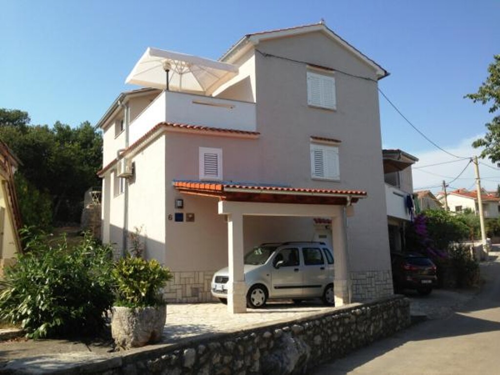 Image 3821702 - 6