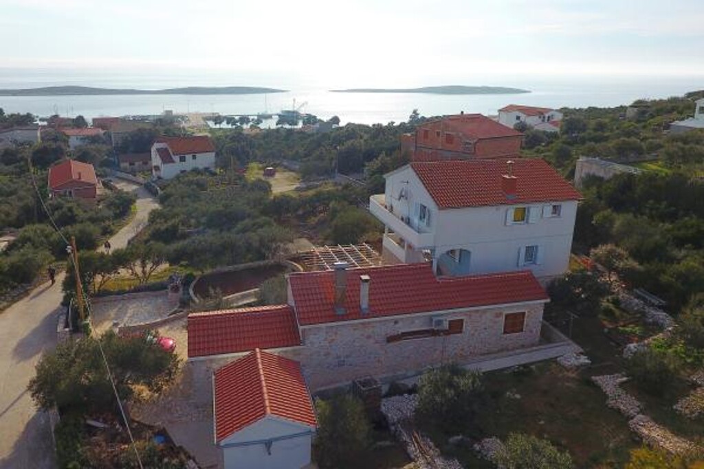 Image 3823120 - 6