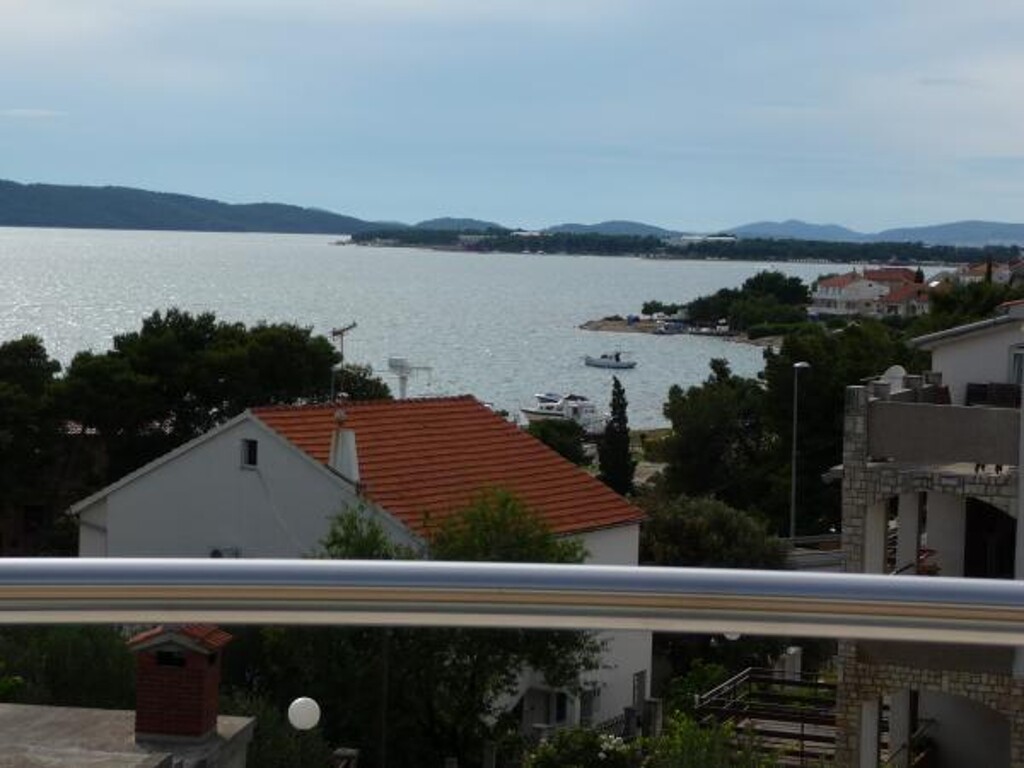 Image 3813641 - 9