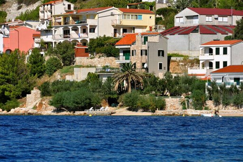 Image 3811516 - 2