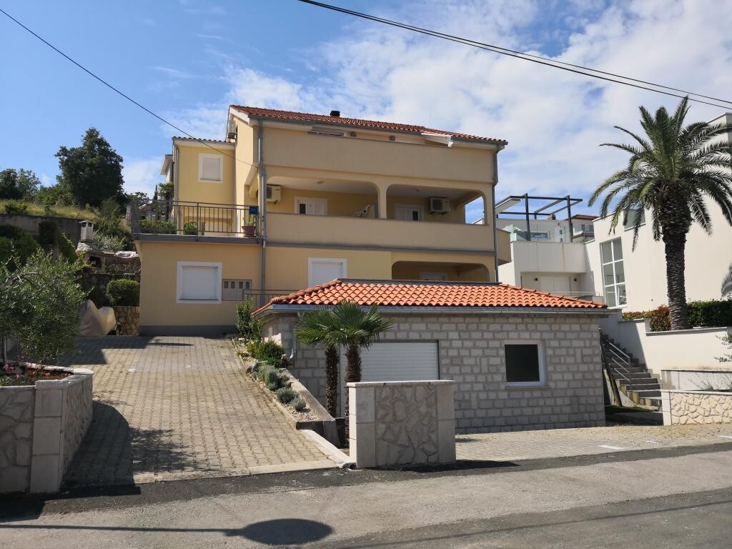 Image 3811841 - 1