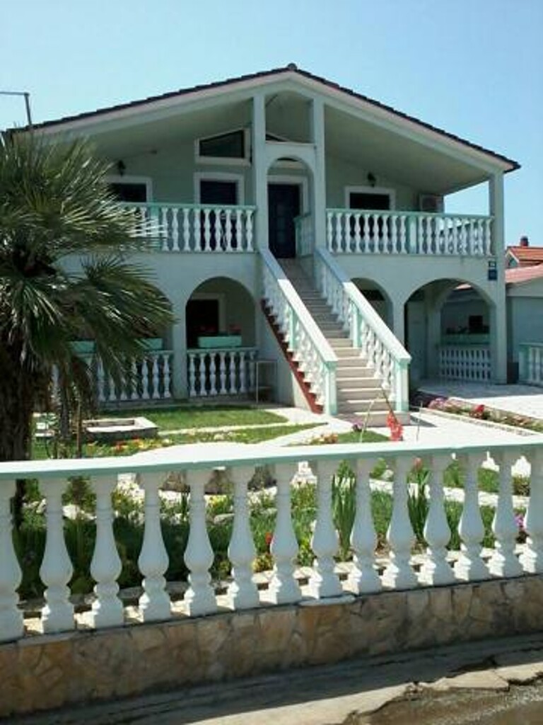 Image 3811706 - 1