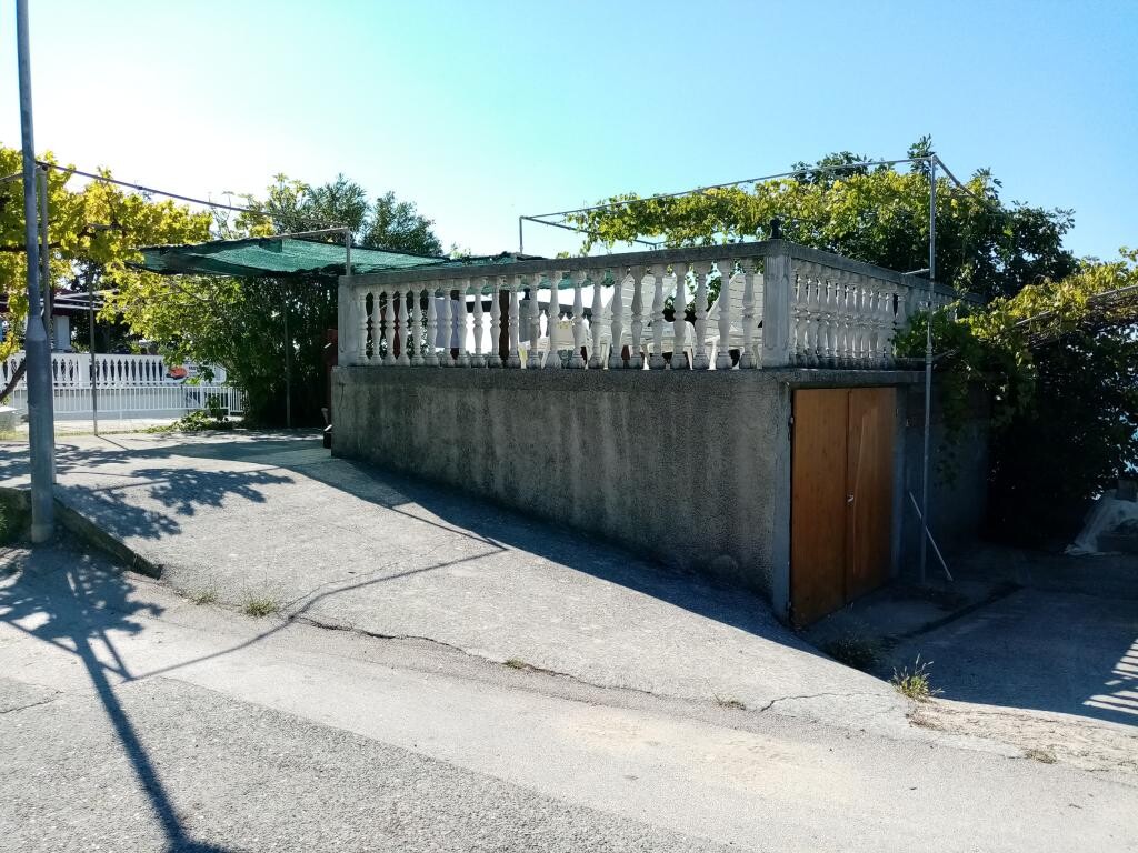 Image 4405152 - 11