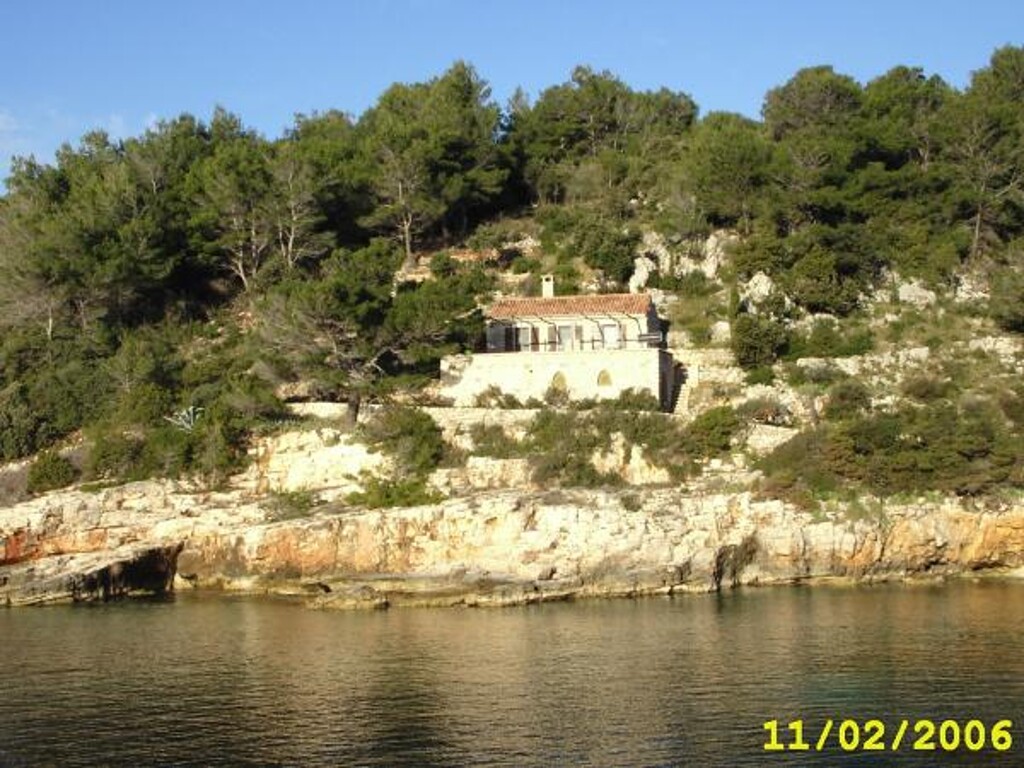 Image 3823626 - 7