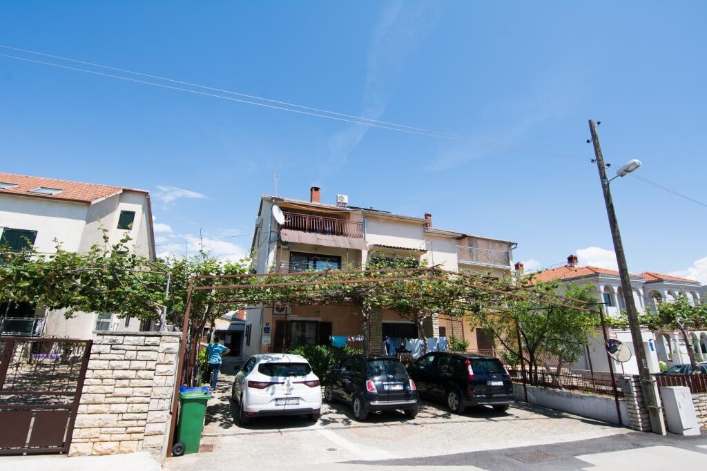 Image 3811185 - 1