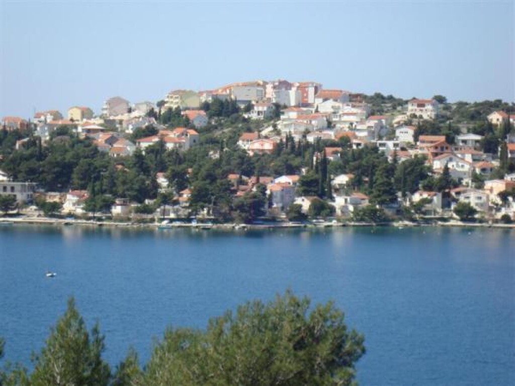Image 3810740 - 10