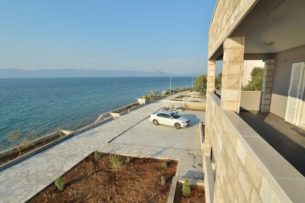 Image 3812764 - 2