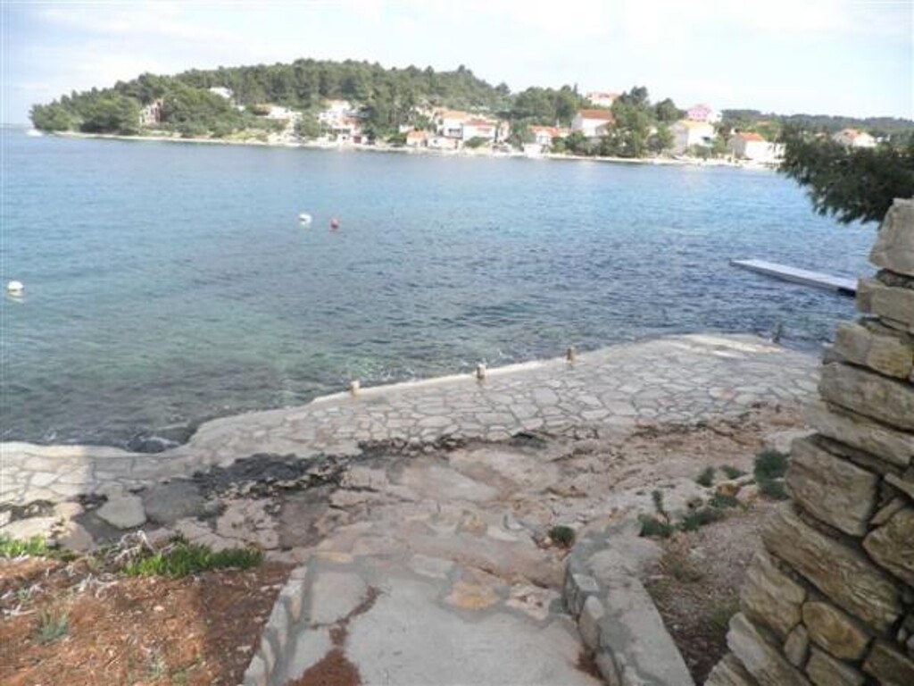 Image 3838566 - 14