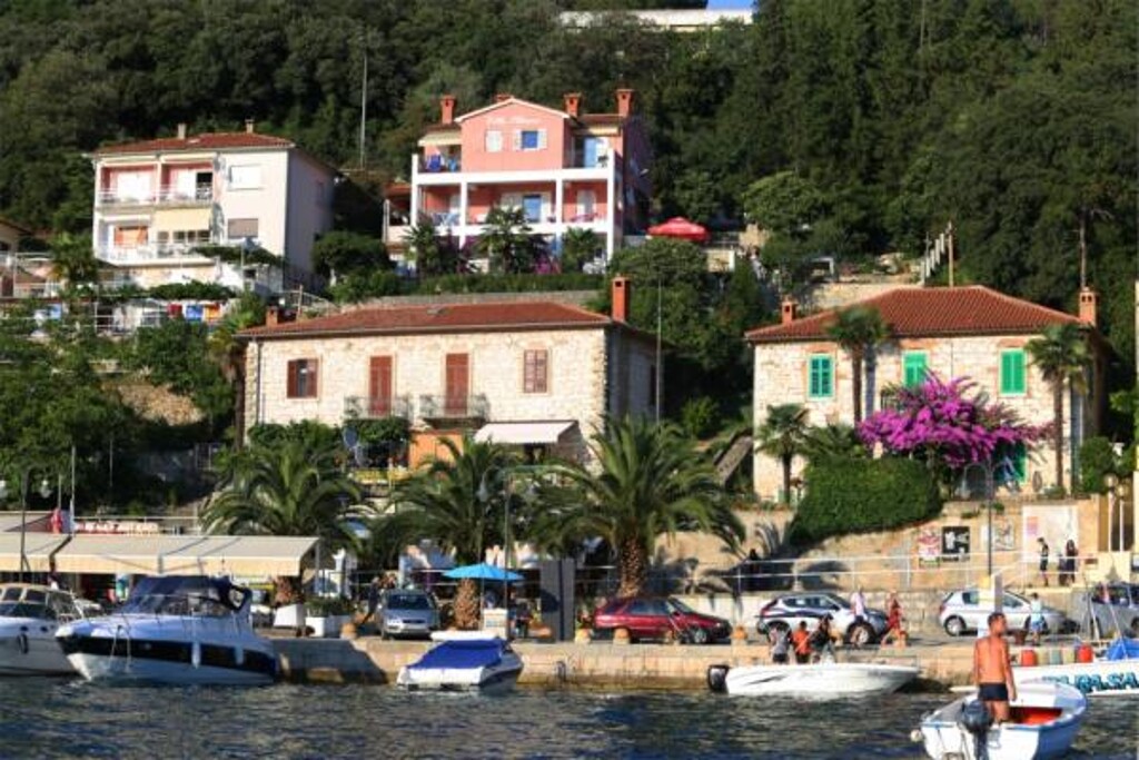 Image 3812047 - 1