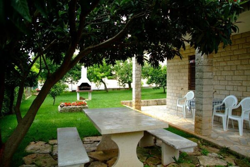 Image 3811473 - 8
