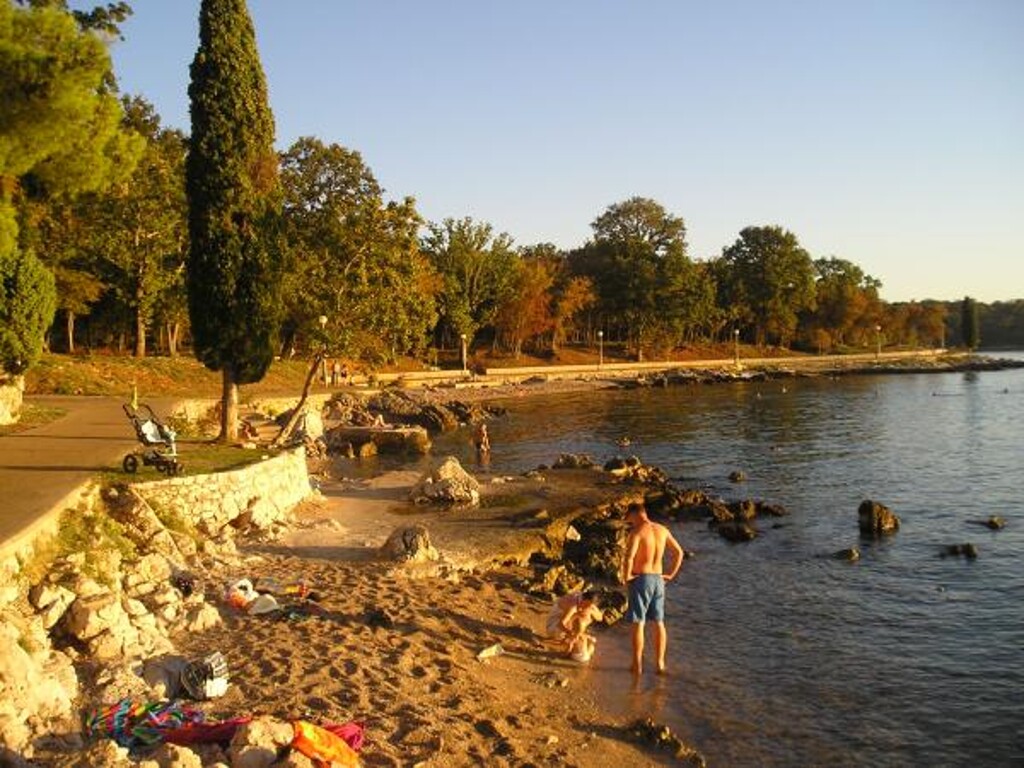 Image 3811435 - 4