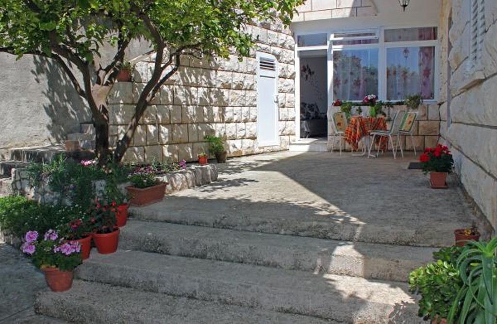 Image 3812333 - 16