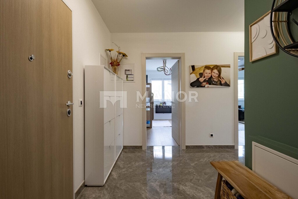 Image 12