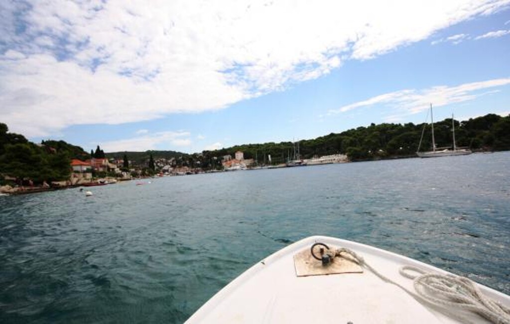 Image 3811390 - 8