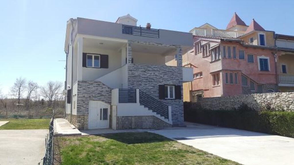 Image 3838968 - 1