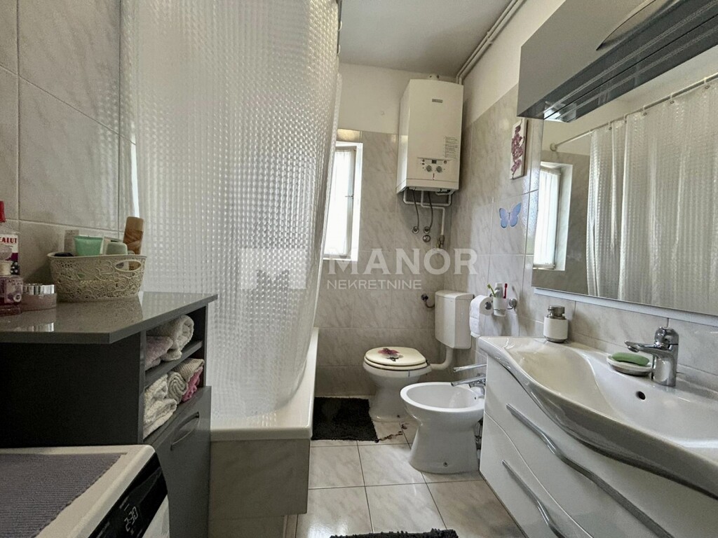 Image 12