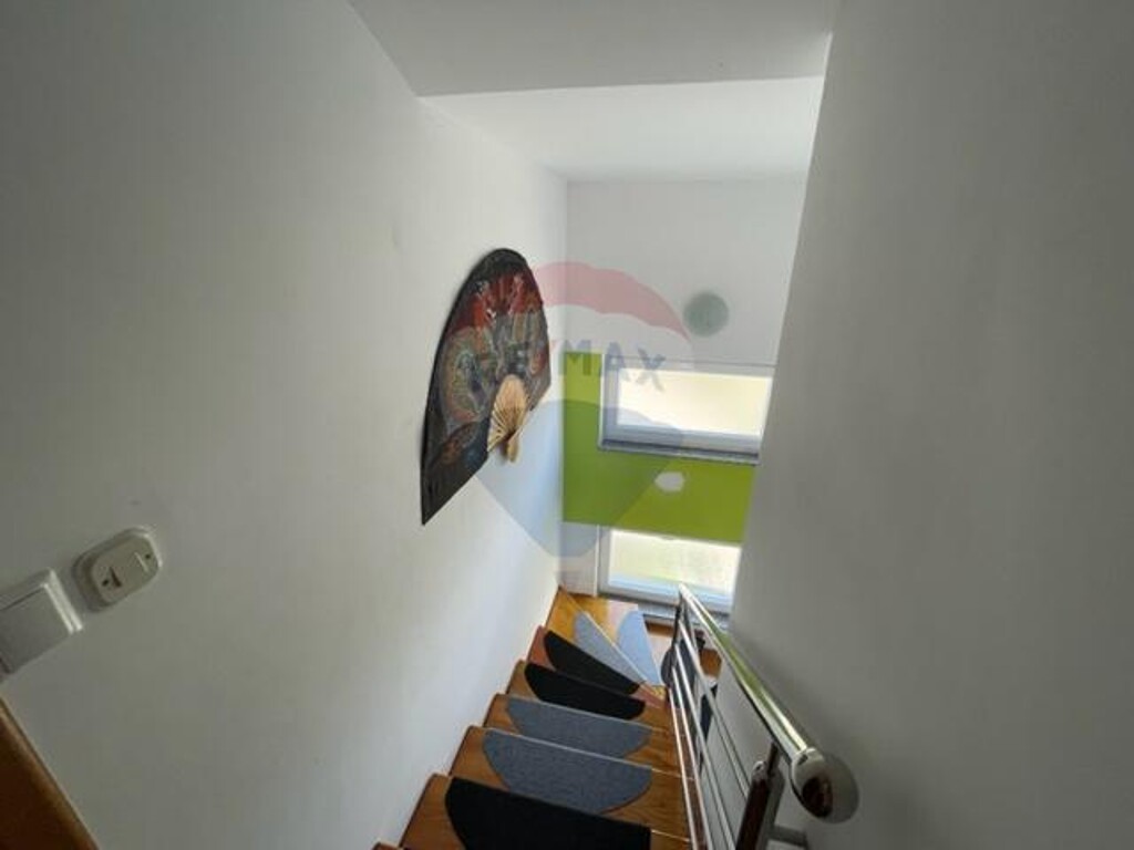 Image 5468367 - 16
