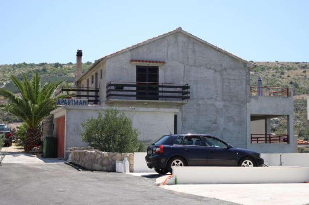 Image 3812000 - 4