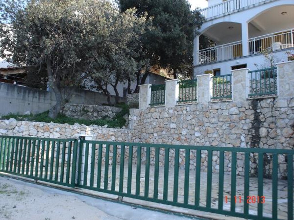 Image 3812005 - 7