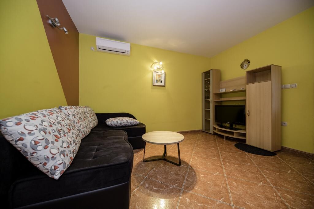 Image 3814311 - 13