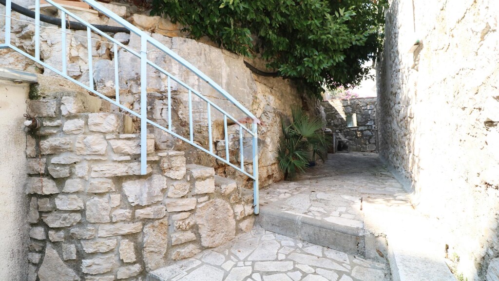 Image 16